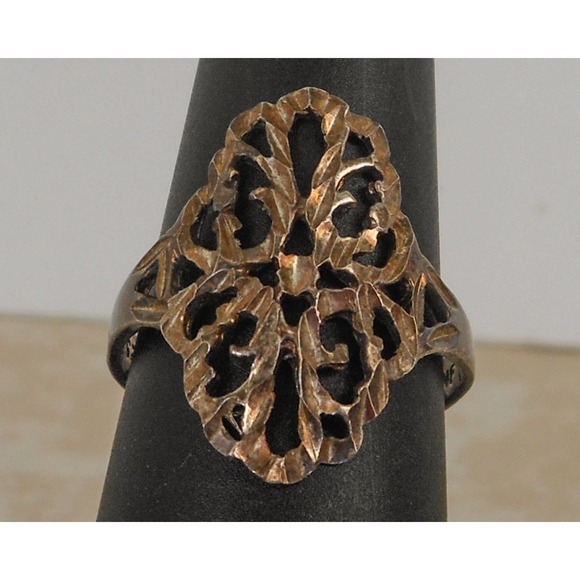 Vintage Sterling Open Work Shield Ring , Size 7 3/4 - Picture 3 of 10